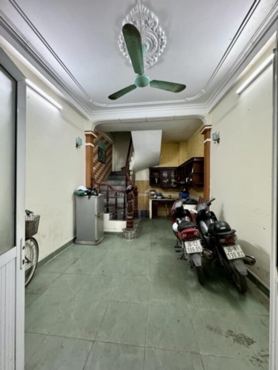 CẦN BÁN NHANH NHÀ DÂN NGUYỄN ĐỨC CẢNH, GIÁ SIÊU CẠNH TRANH – CHỈ CÁCH Ô TÔ 15M! CHỈ 4.98 TỶ