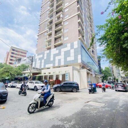 VIP Ba Đình – ô tô tránh – Kinh doanh – mặt tiền 8m – 25 tỷ