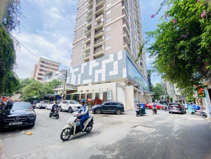 VIP Ba Đình – ô tô tránh – Kinh doanh – mặt tiền 8m – 25 tỷ