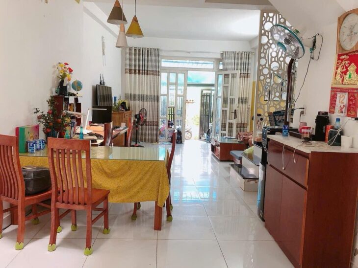 Chính chủ bán gấp căn nhà hẻm xe hơi 7 chỗ, đường 22 Linh dông Thủ đức 5 x 16 4,7 Tỷ