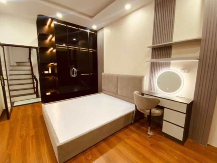 BÁN NHÀ CHÙA QUỲNH ,TRUNG TÂM HAI BÀ TRƯNG, CỰC HIẾM ,Ô TÔ 50M , FULL NỘI THẤT,- CHỈ VIỆC XÁCH VALI