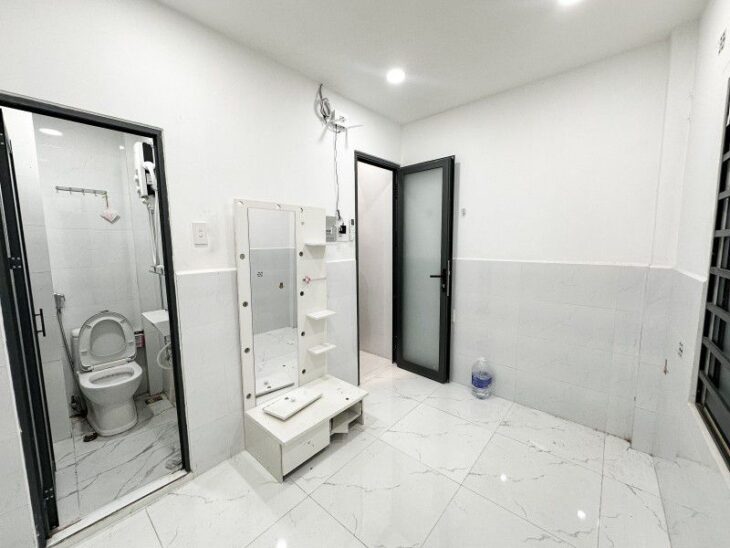 MINI HOUSE – Đ. PHAN VĂN TRỊ P12 BÌNH THẠNH – 3 TẦNG – 02 PN – 1 CĂN RA XE HƠI – chỉ 2.3 TỶ