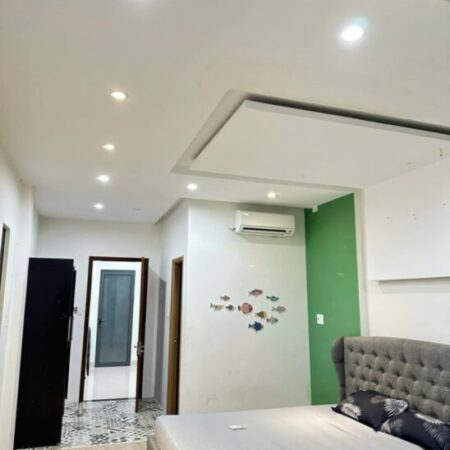 Bán nhà 2 tầng, 160m2, mặt tiền đường 7m5 gần Cầu Rồng, dòng tiền 18tr/ tháng