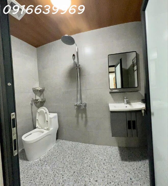 BÁN NHÀ ĐƯỜNG ĐÀO TẤN LINH LANG 40M2, Ô TÔ ĐỖ CỬA, NỘI THẤT NHẬP, CHỈ 7 TỶ!