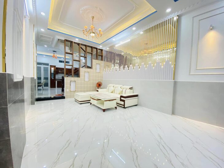 Nhà phố 1942 Huỳnh Tấn Phát, 4.9 tỷ, cạnh Quận 7