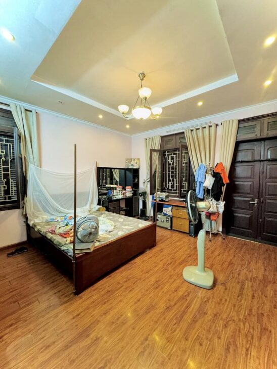 HẠ CHÀO CỰC SÂU-Phân Lô Ô tô tránh Phố Nguyên Hồng 52/55m, 4Tầng,MT 4.3m 27 Tỷ