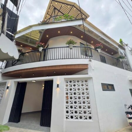 # Nhà Góc Kiệt thẳng 30m ra Lê Duẩn, 58m2, 2.5 tầng hiện đại, 4.xx tỷ