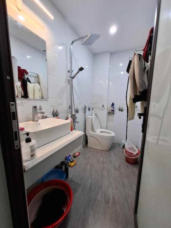 GIẢM CHÀO NỬA TỶ NHÀ ĐẸP NAM TỪ LIÊM.Ô TÔ ĐỖ CỬA.MẶT TIỀN BỀ THẾ. 6.XTY/39M. GẦN PHỐ,T/ÍCH BẠT NGÀN