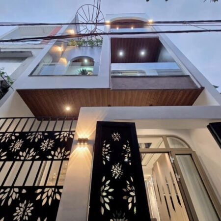 ► Nhà 35m ra Mặt Tiền Tiểu La, Ô tô đậu 30m, DT54m2, 3 tầng mới tinh, hiện đại, xịn sò, 4.35 tỷ