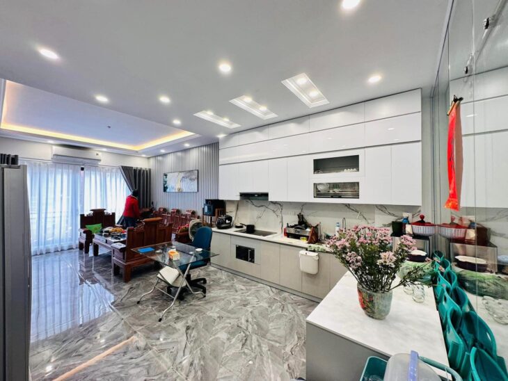 Vũ Ngọc Phan – Phân lô ô tô dừng đỗ – KD VP – 90m – MT 7m – chỉ 32 tỷ