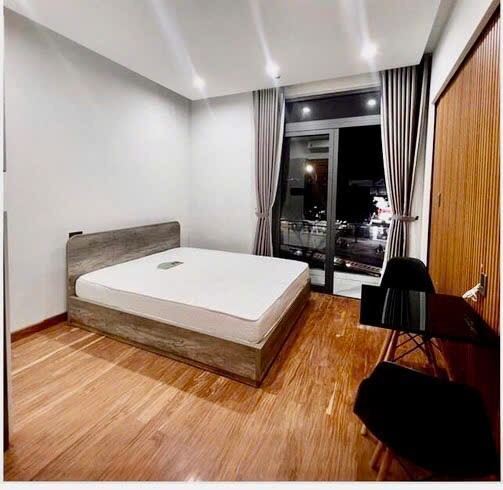 Nhà 4,5 tầng ,dòng tiền 25 triệu tháng ,thang máy -Nguyễn Hữu Thọ -Hải Châu-Giá chỉ 6,3 tỷ.