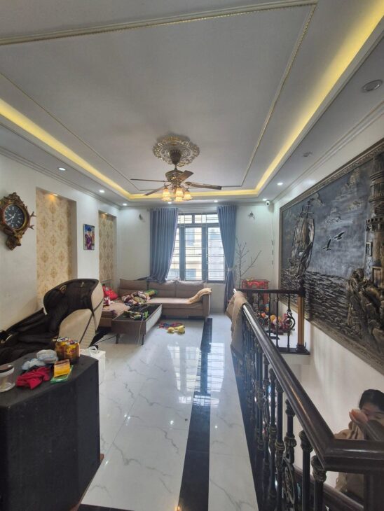 Bán nhà phân lô Vĩnh Niệm, 47m 5 tầng, độc lập, đường 12m, Giá 5.5 tỉ