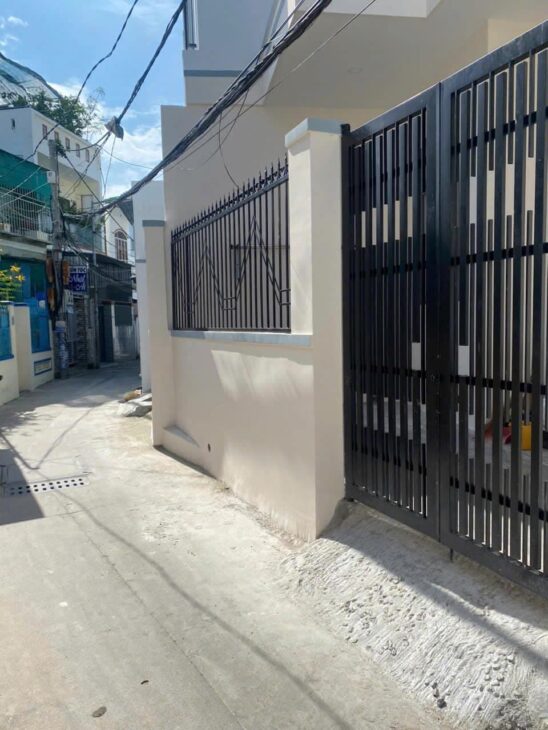 Bán nhà 2 tầng mới xây hẻm Tân An, Phước Hải, Nha Trang