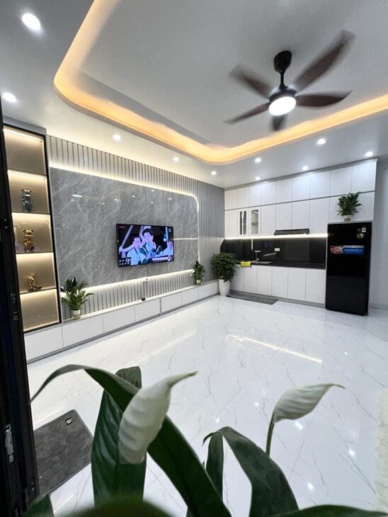 ĐẸP VÔ ĐỐI-MẶT TIỀN SIÊU RỘNG 6 MÉT- Khâm Thiên Gần Ô Chợ Dừa 36m/4Tầng 6.98 Tỷ