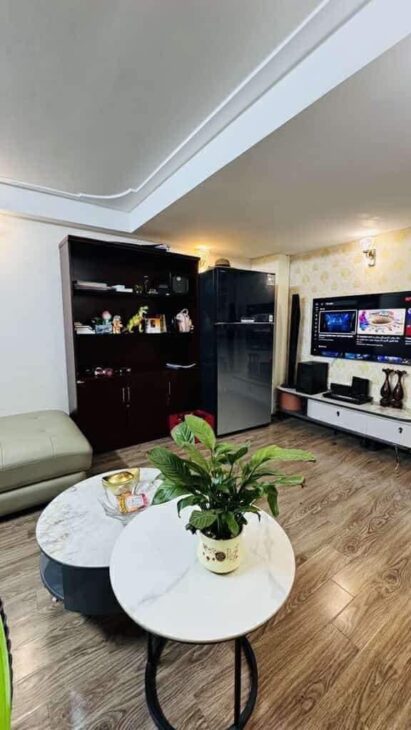 LÔ GÓC-Phố Phùng Chí Kiên, Hoàng Quốc Việt 32/40m 6tầng MT 6.2m 11 Tỷ, Ở ngay