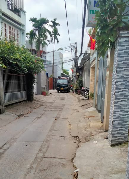 NHÀ C4 SẠCH ĐẸP, 102M2, KIỆT ÔTÔ NGUYỄN HUY TƯỞNG, GẦN BẾN XE, TT LIÊN CHIỂU – NHỈNH 2 TỶ