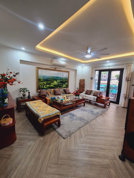 Bán nhà Mặt Phố Quan Nhân 84m2/ 5T Thang máy, MT 5m 33 Tỷ, QH ổn định, KD đỉnh