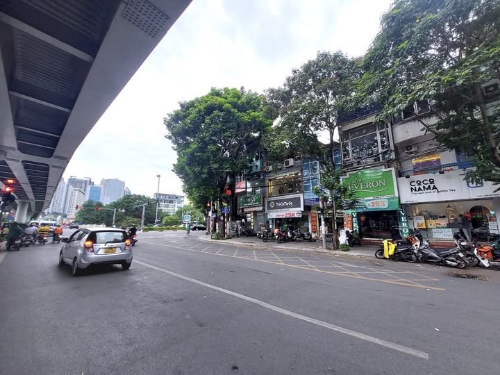 Hiếm có – Mặt phố Láng Hạ – 60m – KD bất bại – 41 tỷ