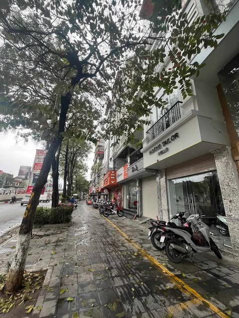 CỰC HIẾM! MẶT PHỐ TRẦN KHÁT CHÂN – HAI BÀ TRƯNG, NGAY NGÃ 4 PHỐ HUẾ : 32M, 5T, MT: 4M