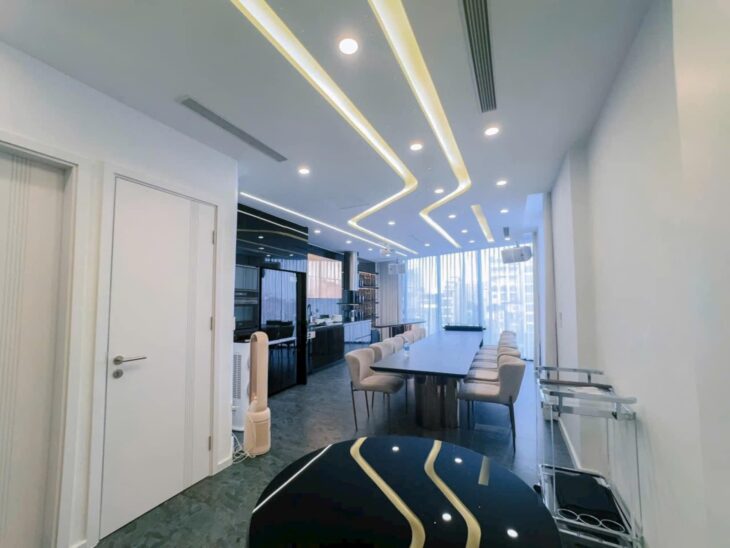 BÁN NHÀ MẶT PHỐ NGUYỄN KHUYẾN – PHỐ CỔ TRUNG TÂM – VỈA HÈ – 65M2 – 3.5M MT – 24.7 TỶ