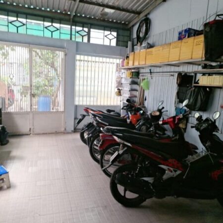 Nhà 2 tầng, mặt tiền hẻm kinh doanh trãi nhựa 4m, 160m2, thu nhập 240triệu/Tháng, 803 Huỳnh Tấn