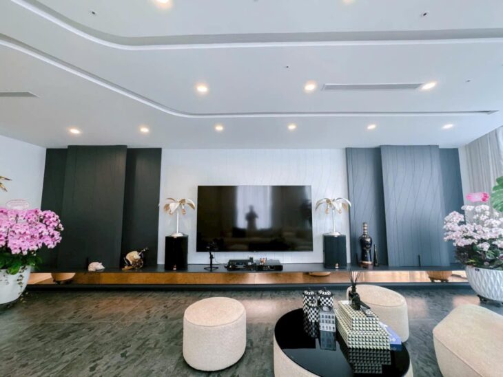 BÁN NHÀ MẶT PHỐ NGUYỄN KHUYẾN – PHỐ CỔ TRUNG TÂM – VỈA HÈ – 65M2 – 3.5M MT – 24.7 TỶ