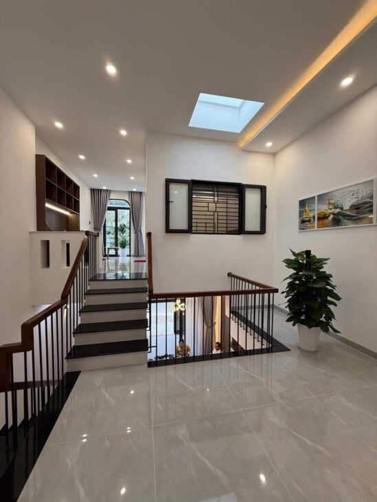 ???????? BÁN NHÀ MỚI KENG – NGAY TRUNG TÂM BẾN XE ĐÀ NẴNG ????????