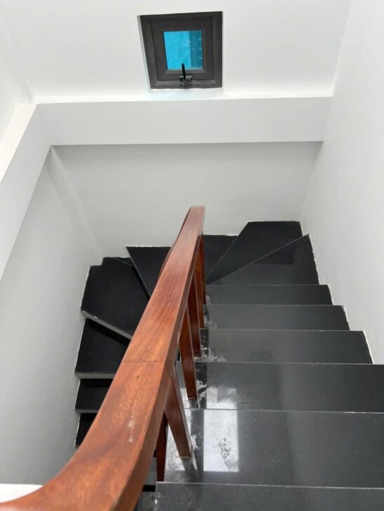 BÁN NHÀ MỚI XUÂN ĐỈNH, NGÕ NÔNG, 3 THOÁNG, MORNING ĐỖ CỬA.- TẶNG FULL NỘI THẤT.
