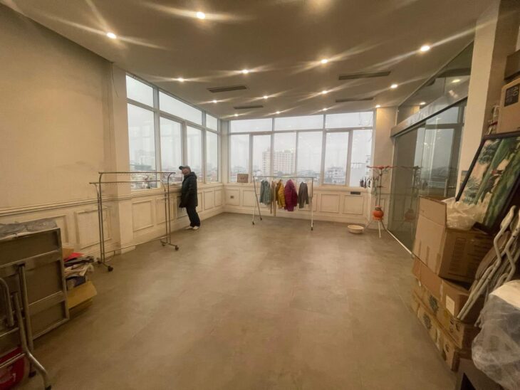 CHỦ NGỘP BANK-GIÁ NÀO CŨNG BÁN- Đường Cầu Giấy 147m2/8Tầng/MT 8m 44.5 Tỷ, Ô tô