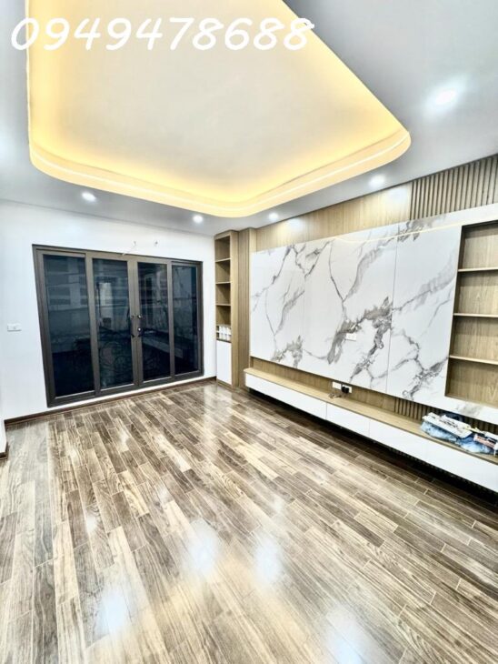 BÁN NHÀ ĐẸP – CẦU GIẤY – 6 TẦNG- OTO VÀO NHÀ