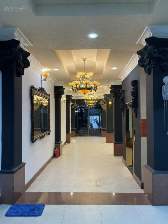 Chính chủ bán nhà mặt tiền DT 120m2 1 trệt 5 lầu đang KD đường Huỳnh Tấn Phát, Phường Phú Thuận