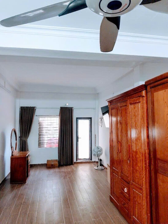 Xuất sắc! Bán nhà VƯƠNG THỪA VŨ, 51m2, 7 tỷ, Nhà rộng, Đẹp, Ngõ thông, Dân xây chắc chắn