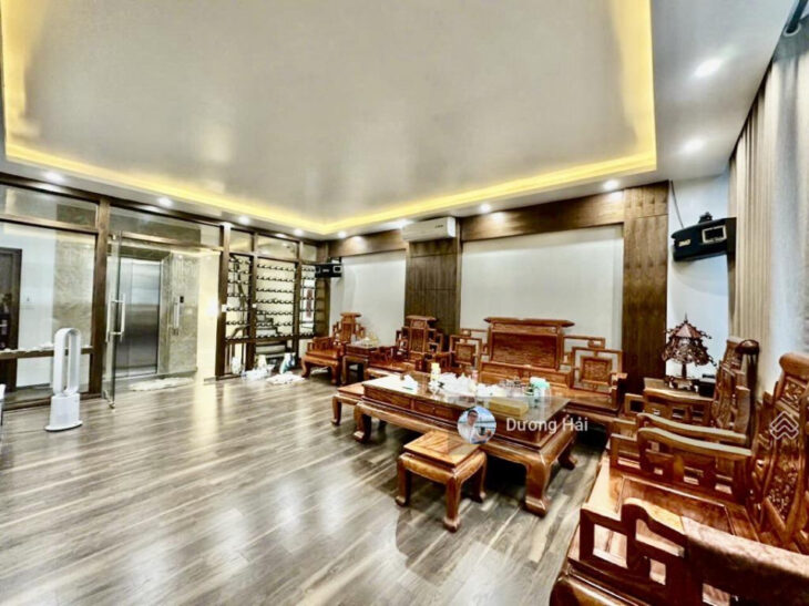 Bán nhà Mặt Phố Trần Quốc Hoàn – Cầu Giấy – 70m MT 6m – Nhà Sẵn Kinh Doanh – Văn Phòng