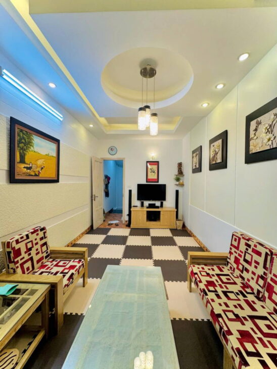 Chính chủ bán gấp nhà ngõ 236 Khương Đình, Thanh Xuân. Diện tích 33m2, 5 tầng, Giá 5,95 tỷ.