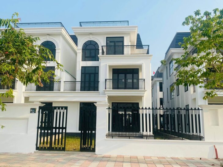 Sổ đỏ lâu dài.BT 3,5 tầng,268m,mt10m,18 tỷ.Giá đầu tư