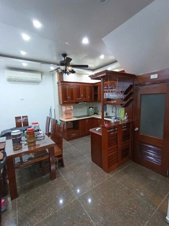 Bán nhà phố Nguyễn Khang 51m2 – 6 tầng, gara ô tô, thang máy, giá 12.5 tỷ