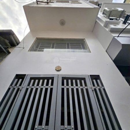 Bán gấp nhà 5 tầng Văn Trì Minh Khai BTL, gần ô tô, giá: 4,9 tỷ Bán gấp nhà 5 tầng Văn Trì Minh Khai BTL, gần ô tô, giá: 4,9 tỷ