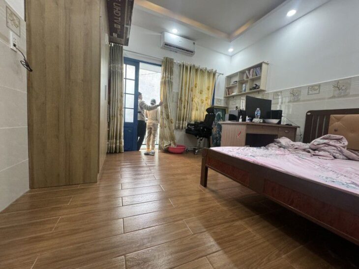 BÁN NHÀ ĐƯỜNG NƠ TRANG LONG, BÌNH THẠNH, 1 TRỆT 1 LẦU, LÔ GÓC 2 MẶT HẺM GIÁ NHỈNH 4 TỶ