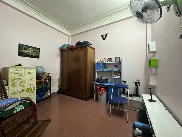 NHÀ ĐẸP DÂN XÂY PHỐ NGÔ GIA TỰ- LON BIÊN, 50M2,3 TẦNG,MẶT TIỀN 6.6 M,6.5 TỶ. LONG BIÊN.