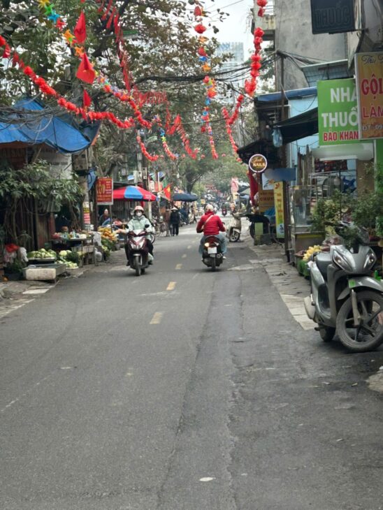 HÀNG HIẾM NHAH TAY.NHÀ ĐẸP NAM TỪ LIÊM. VIEW HỒ, VIEW PHỐ- THANG MÁY ÊM RU. TRƯỜNG CHỢ GẦN NHÀ 7.5