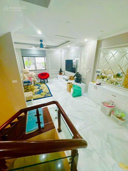 Bán nhà phố Xuân Đỉnh 60m2, xây 5 tầng, giá 13,5 tỷ, ô tô vào nhà – Lô Góc, mới đẹp