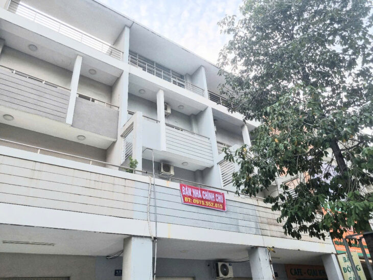 NHÀ 441M – 7.5 TỶ – – 4 TẦNG – SỔ ĐỎ . ĐẦU TƯ TIỀM NĂNG CẠNH PHÒNG CÔNG CHỨNG TP MỚI BINH DƯƠNG