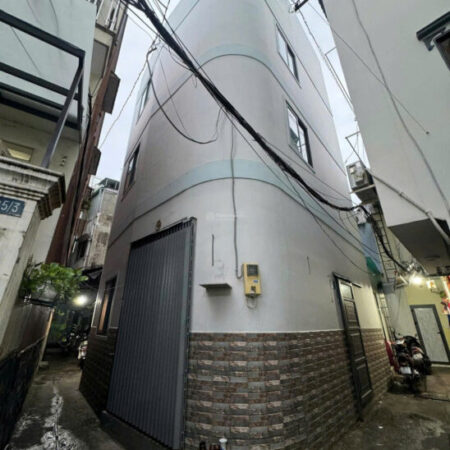 Cần Bán Gấp Nhà 34m2,4T, 5PKK, Lô Góc, Trần Hưng Đạo, P PNL, Q1, Chỉ 8,2 Tỷ