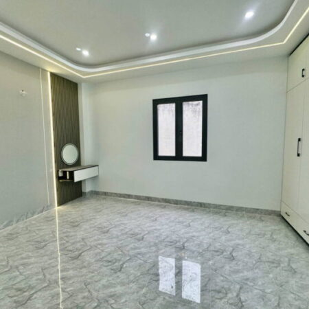 Bán nhà 66m² (4 tầng, full nội thất) – Hẻm ô tô, gần Võ Văn Hát – Giá chỉ 5.7 tỷ!