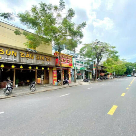 Bán nhà 2 tầng kiệt xe ba gác Nguyễn Huệ sát mặt tiền – Gần Hai Bà Trưng , Vĩnh Ninh , TP Huế ✅