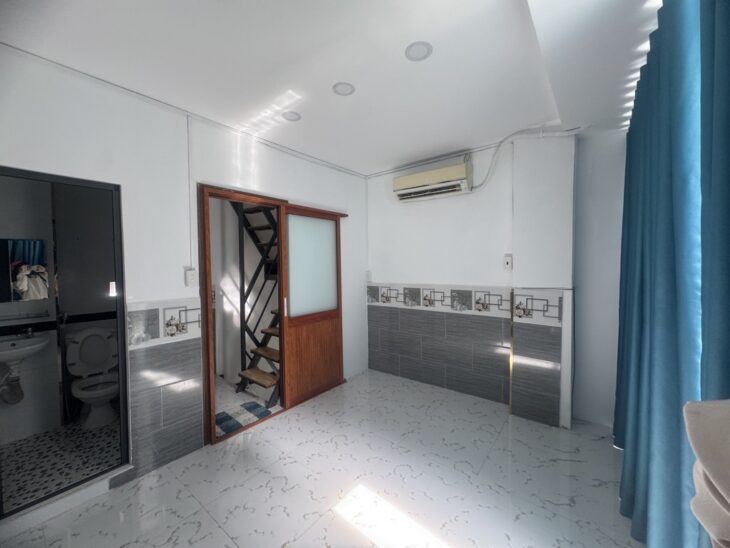 ???? NHÀ 3 TẦNG – SÁT MẶT TIỀN Q1 – CHỈ 2.5 TỶ! ????