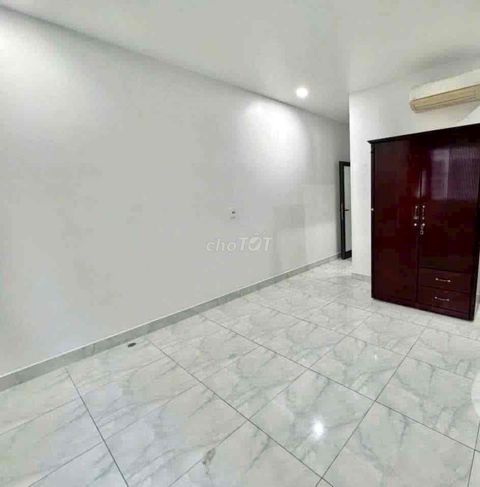 Nhà 3 Lầu Có Nội Thất Hẻm XH Phan Huy Ích, P14_4x17m