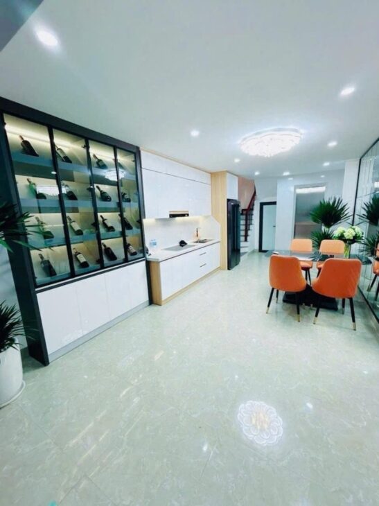 Bán nhà Hồ Ba Mẫu 38m2 6 tầng thang máy, view hồ, ngõ thông, nhỉnh 8 tỷ