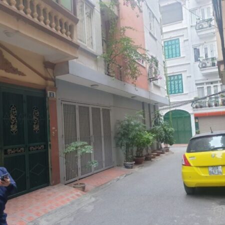 Bán nhà ngõ Thái Thịnh Láng Hạ 75 m2