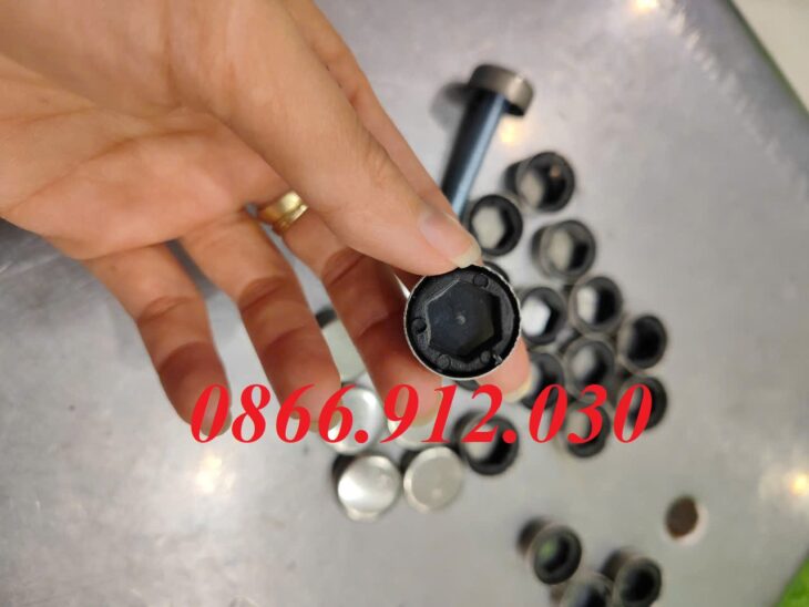 Chụp Ốc Vít Inox Chân Cầu Thang